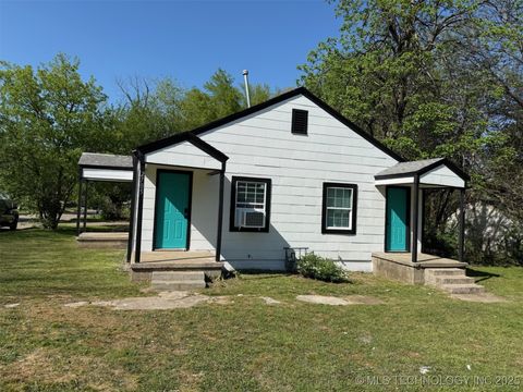 2705 E Ute Street Tulsa OK 74110