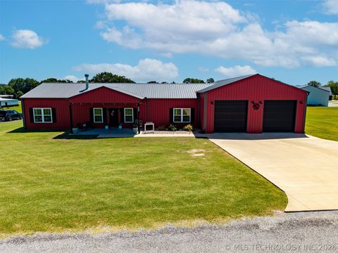 Photo of 4663 Angler Circle, Kingston, OK 73439 (MLS # 2625045)