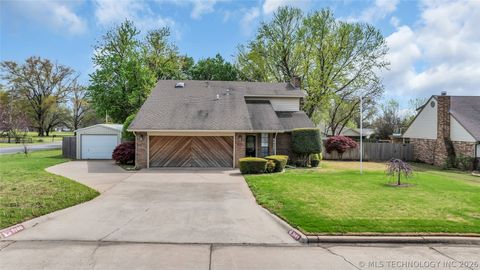Photo of 2400 Woodleaf Court, Ardmore, OK 73401 (MLS # 2617196)