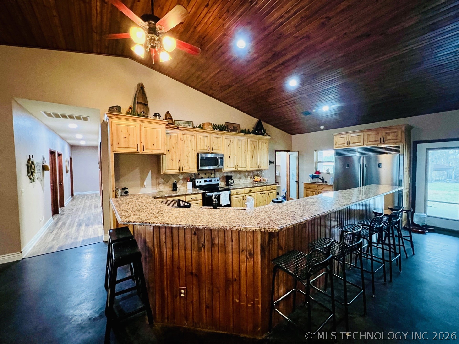 4219 Sportsman Avenue