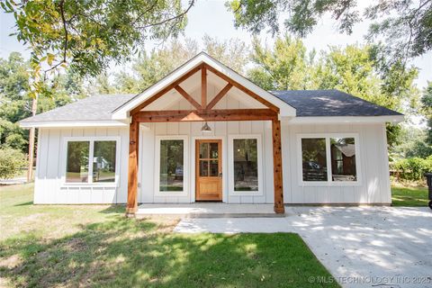 1226 W Louisiana Durant OK 74701