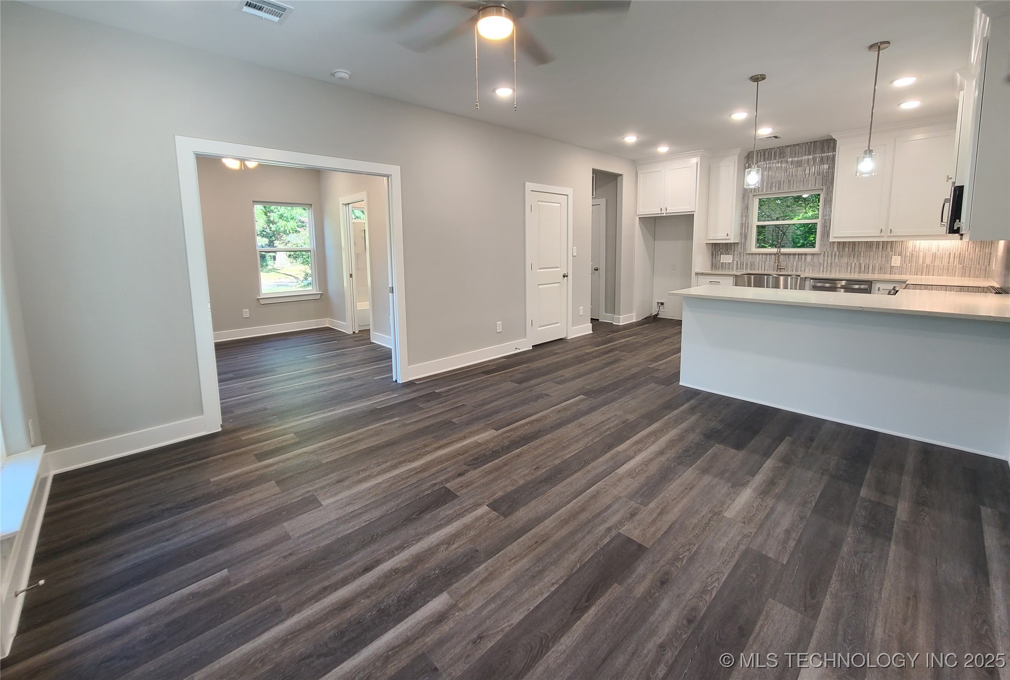 1226 W Louisiana