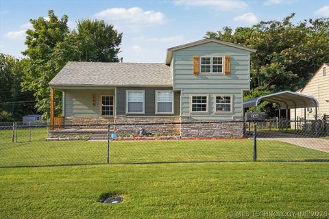 Photo of 244 E 27th Court, Tulsa, OK 74106 (MLS # 2625100)