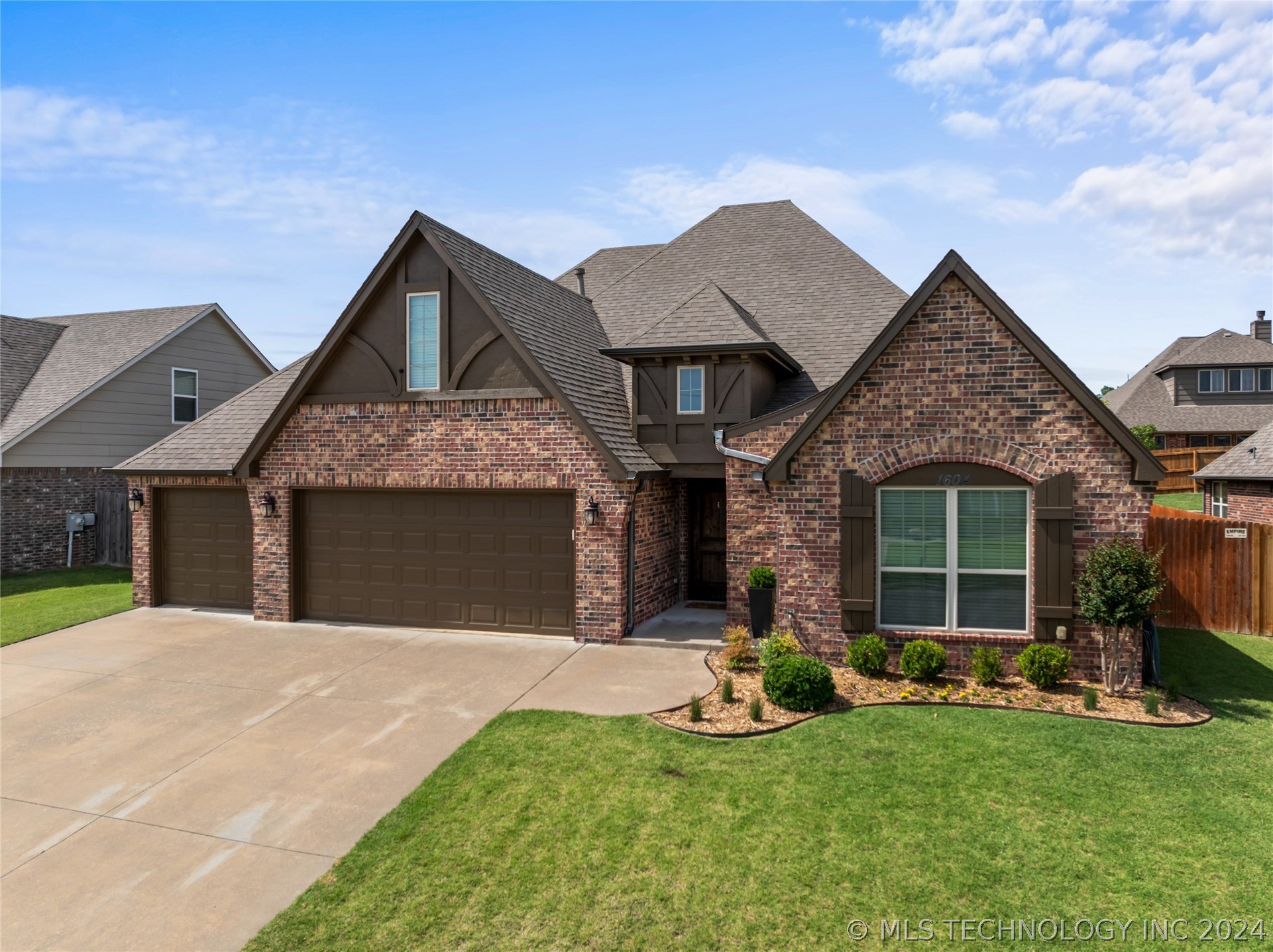 View Broken Arrow, OK 74011 house