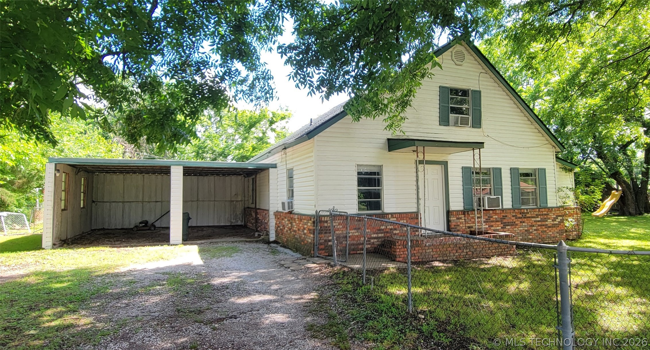 Photo 1 of 33 — 1001 W 14th, Ada, OK 74820