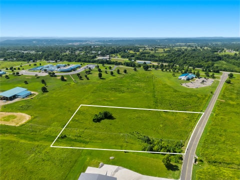 Photo of 360 Main Parkway, Tahlequah, OK 74464 (MLS # 2626495)