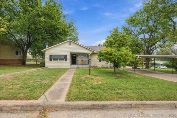 1117 PIN OAK CT, SAND SPRINGS, OK 74063 - Image cb86eb55ac7a1ccef88de8e2392ea9db/2920125465