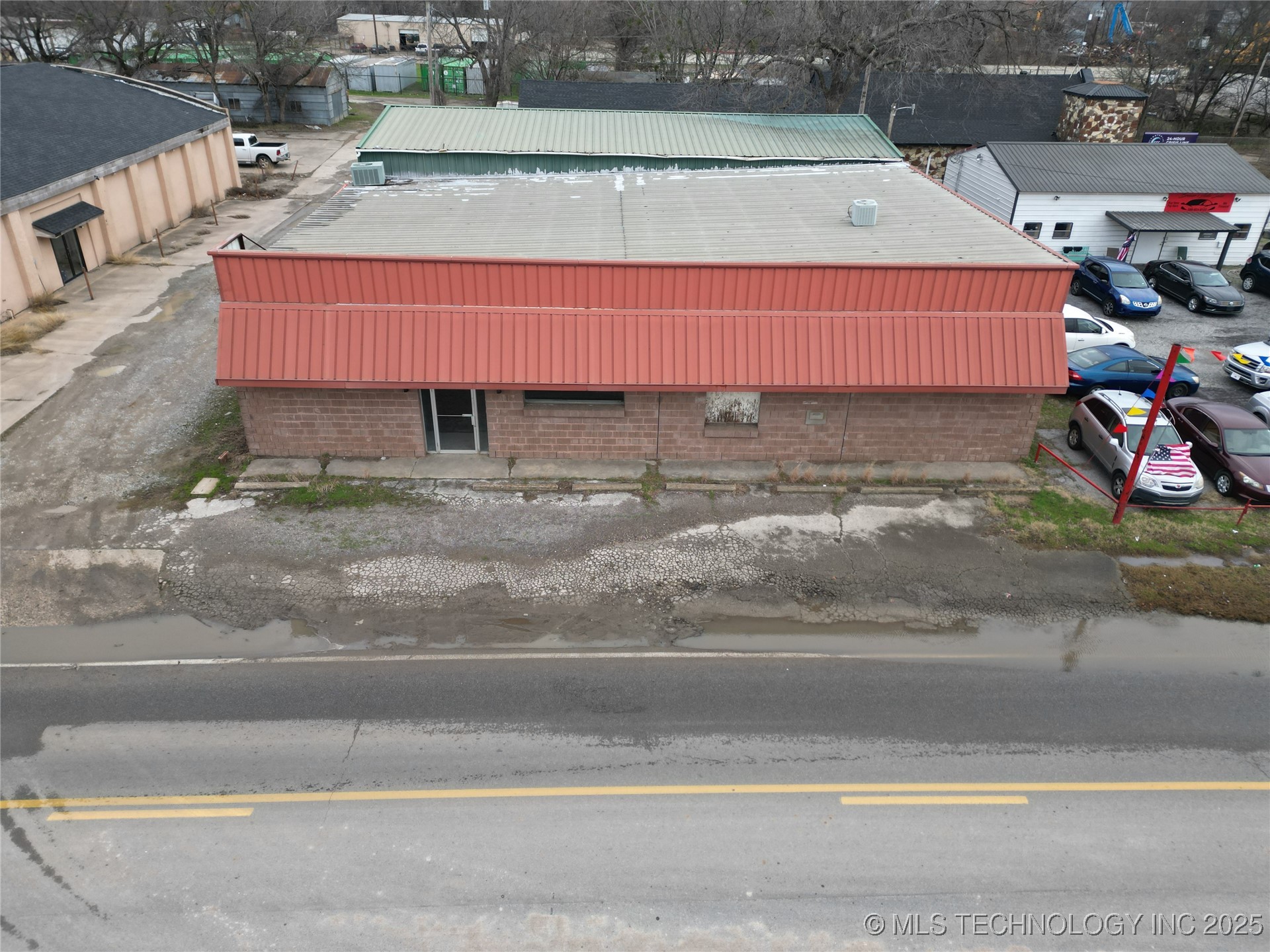 610 N 1st Avenue N
