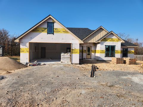Photo of 16399 N 573, Tahlequah, OK 74464 (MLS # 2546741)