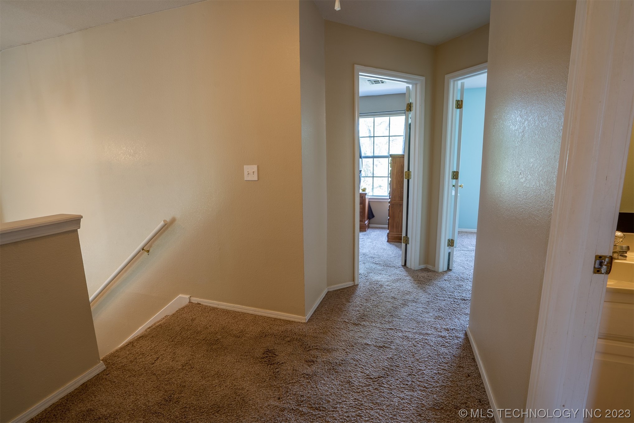 Photo 14 of 37 of 735 W 98th Street house