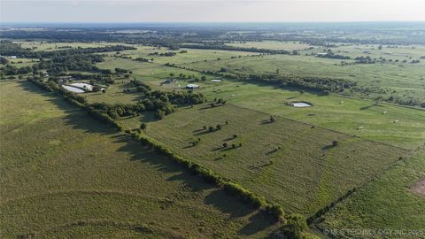 1979 E Davis Durant OK 74701