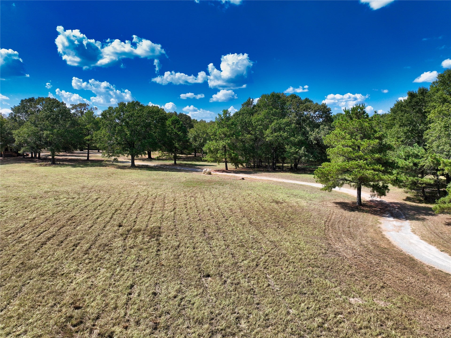 1235 Cade Highway