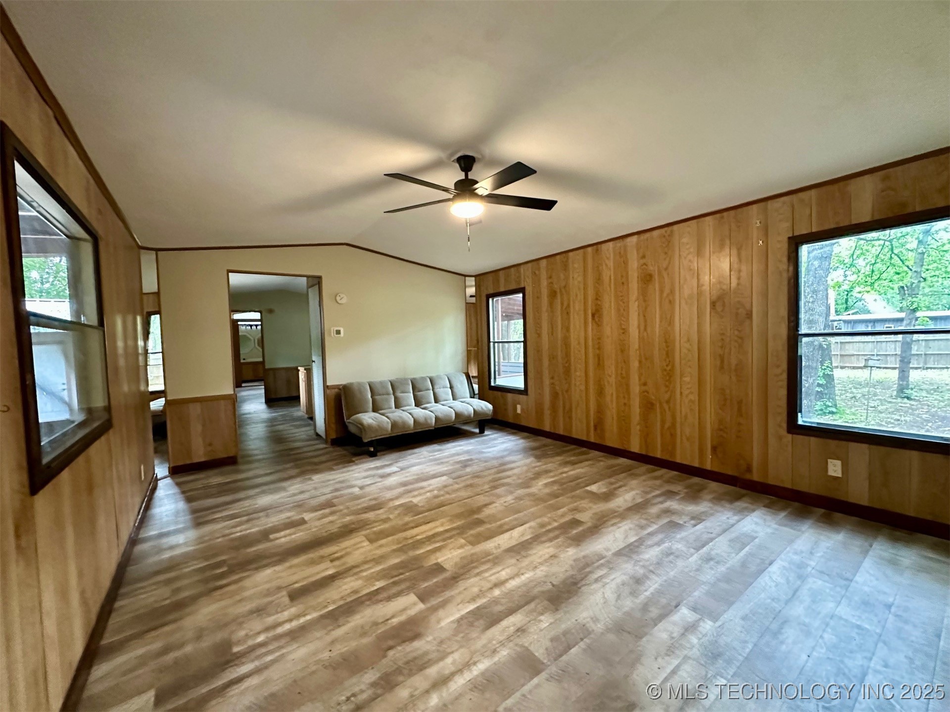 4208 Aqua Road