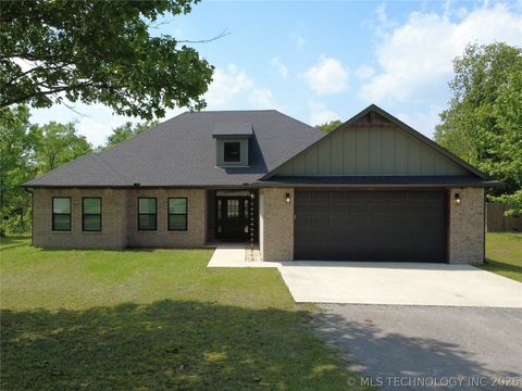 Photo of 16521 N 573 Road, Tahlequah, OK 74464 (MLS # 2615130)