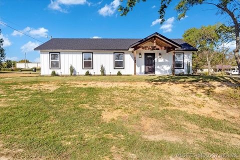 108 NE 1st Street Fort Towson OK 74735