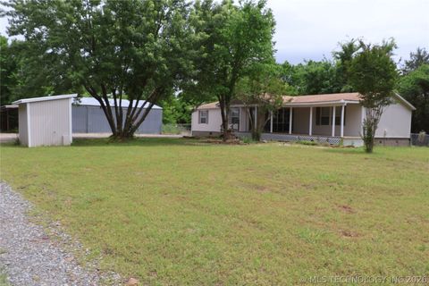 Photo of 23760 210th Avenue, Cameron, OK 74932 (MLS # 2616645)