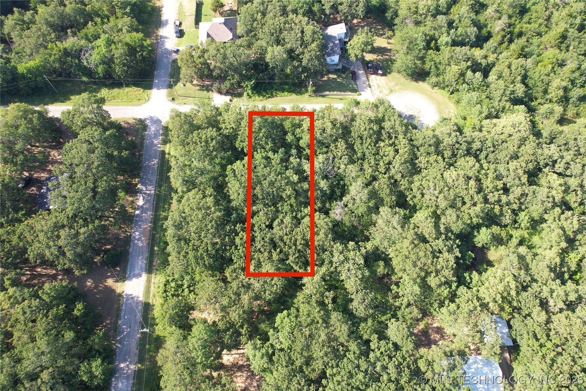 1944 Black Oak Trail