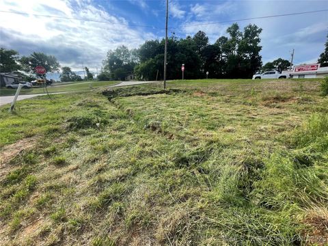 902 NE 4th Avenue Durant OK 74701