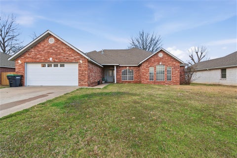Photo of 2045 Aspen, Tahlequah, OK 74464 (MLS # 2632911)