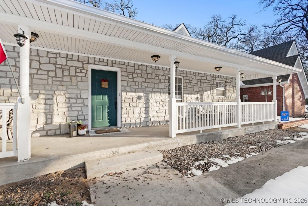 11952 N Woodlands Circle