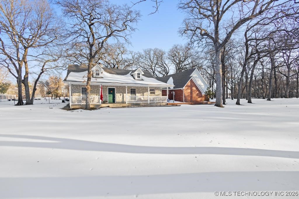 11952 N Woodlands Circle