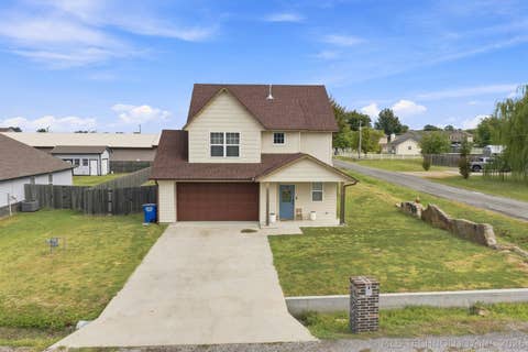 Photo of 310 Tribute Trail, Chouteau, OK 74337 (MLS # 2631255)
