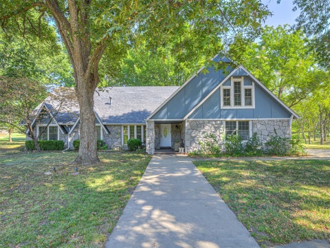 Photo of 1700 College Park Road, Claremore, OK 74017 (MLS # 2632963)