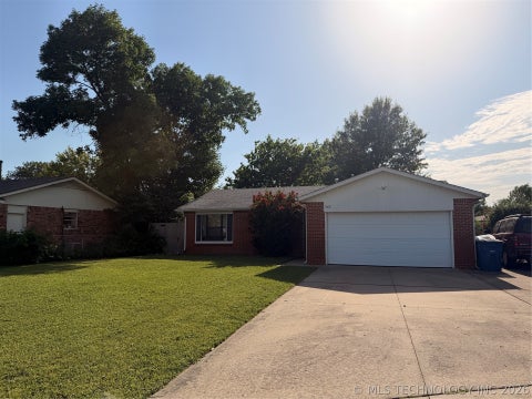 Photo of 3610 S 120th EastAvenue, Tulsa, OK 74146 (MLS # 2625458)