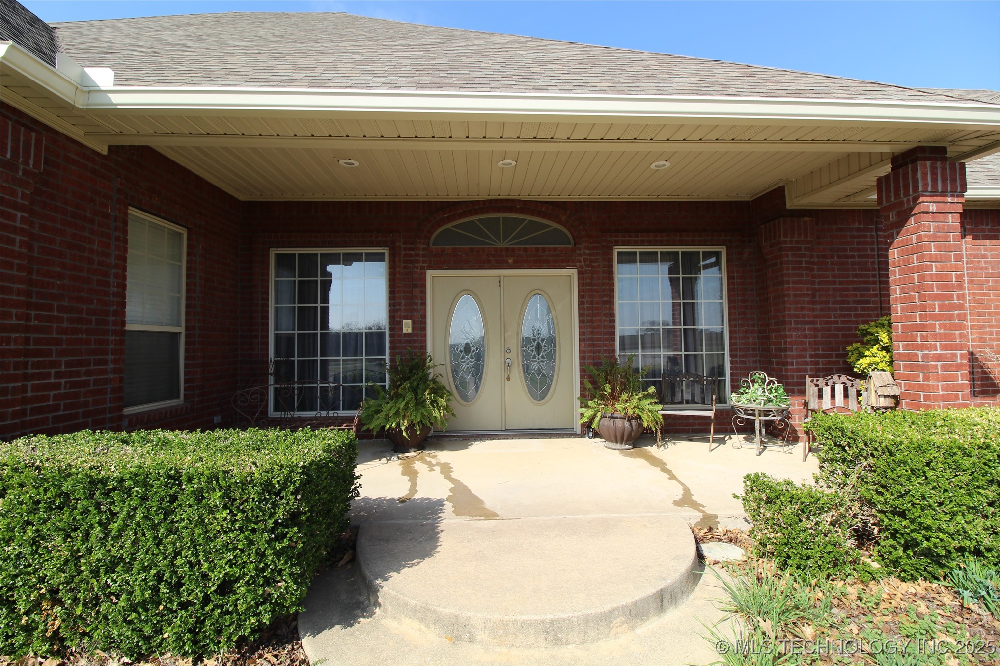 3955 Ridge