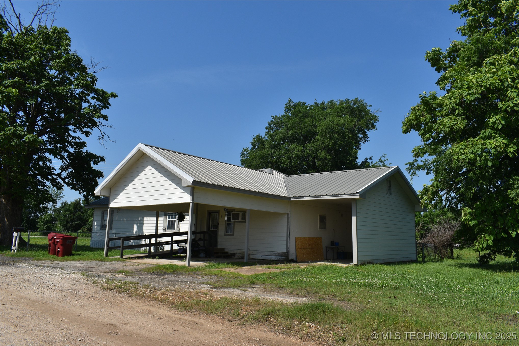 938 N 4210 Road