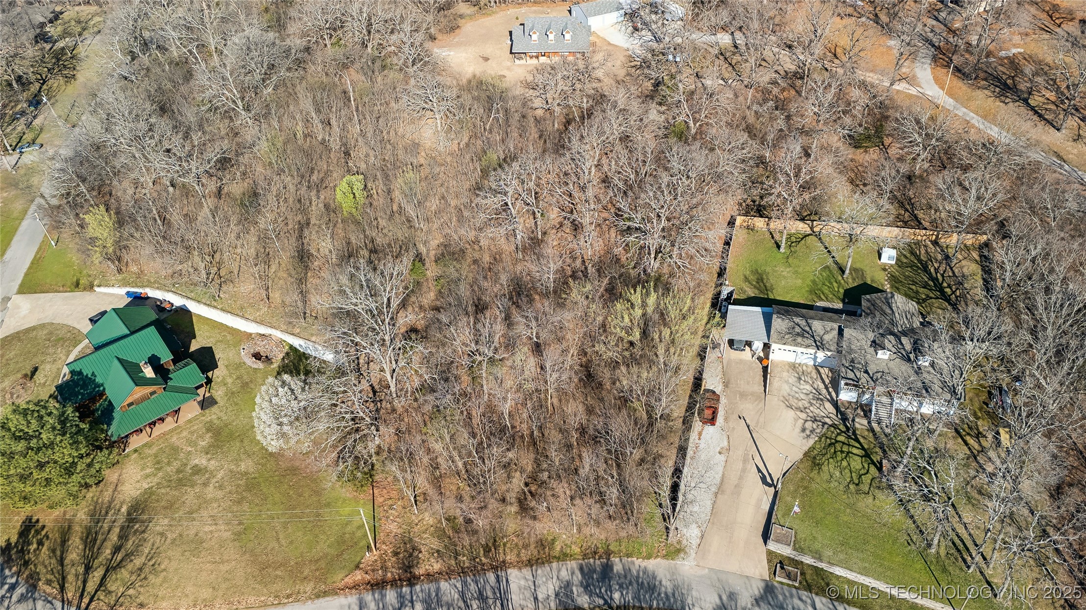 Photo 1 of 10 — 1 Maplebrook Lane, Langley, OK 74350