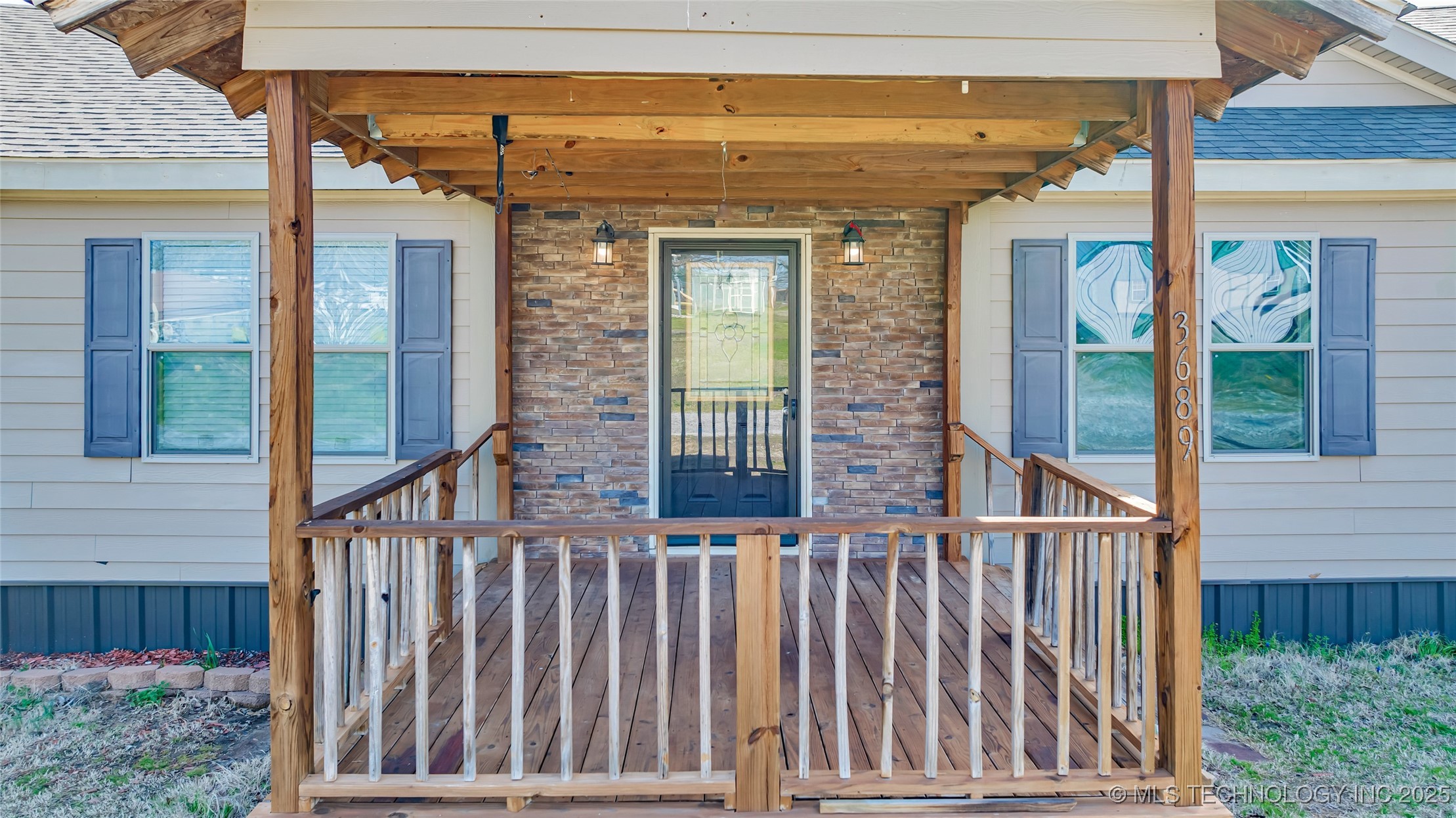 3689 Meadowlark Drive