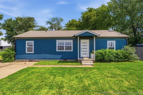 Photo of 1522 E College Street, Broken Arrow, OK 74012 (MLS # 2624703)