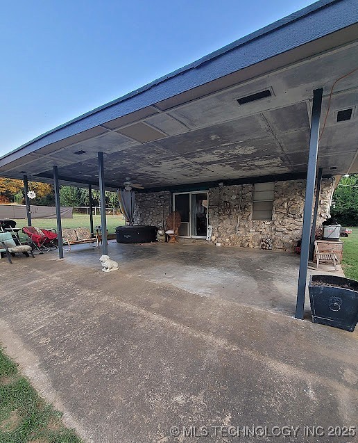 16299 Oak Lane
