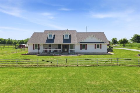 Photo of 22920 County Road 3500, Roff, OK 74865 (MLS # 2616061)