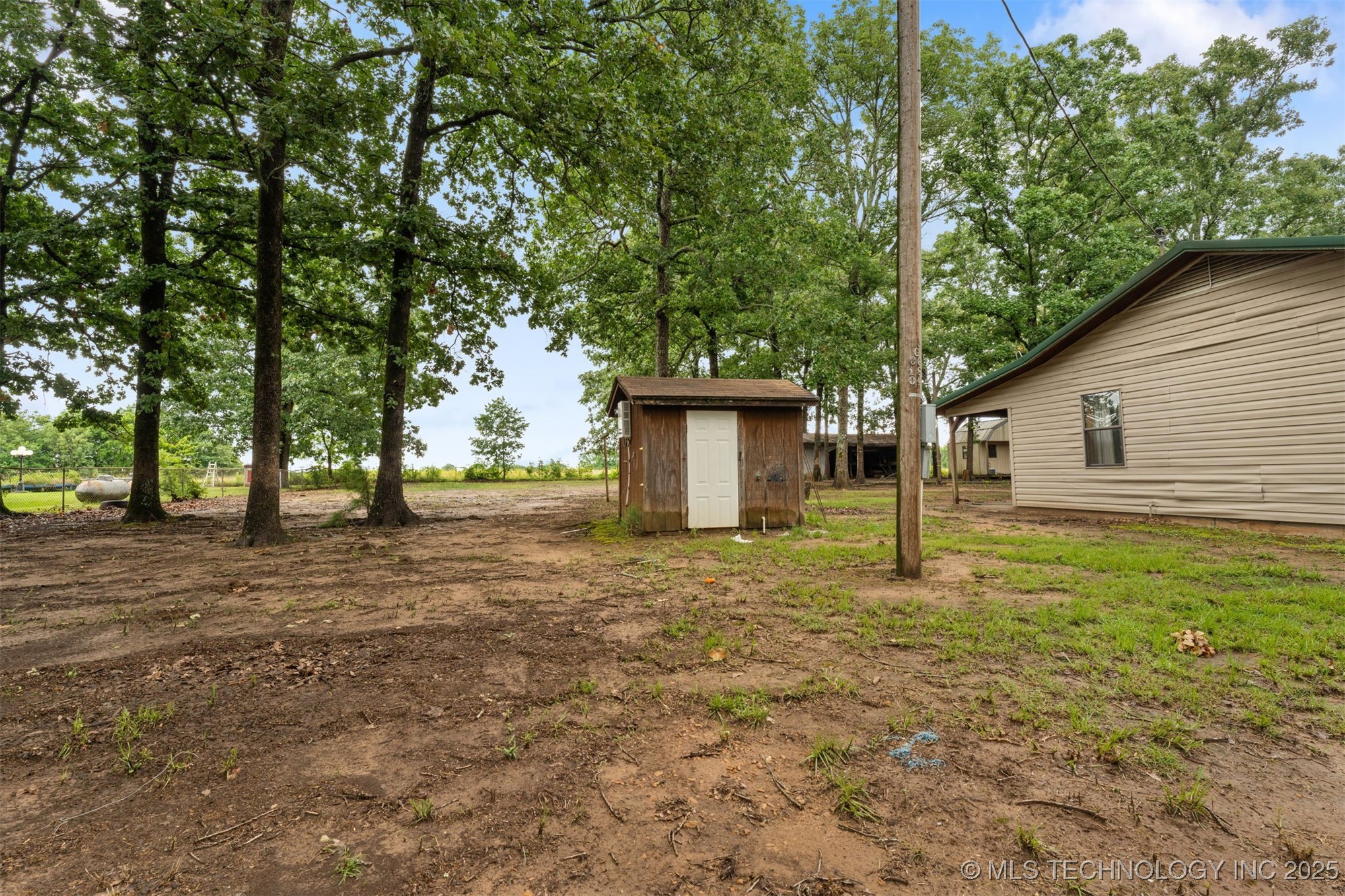 3323 E 2054 Road