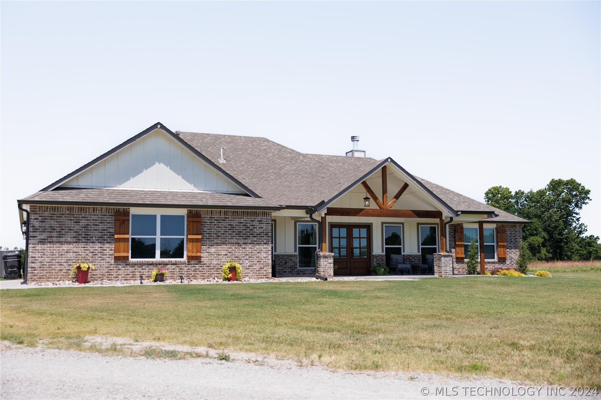 Photo 5 of 25 of 11890 S 4050 Road house