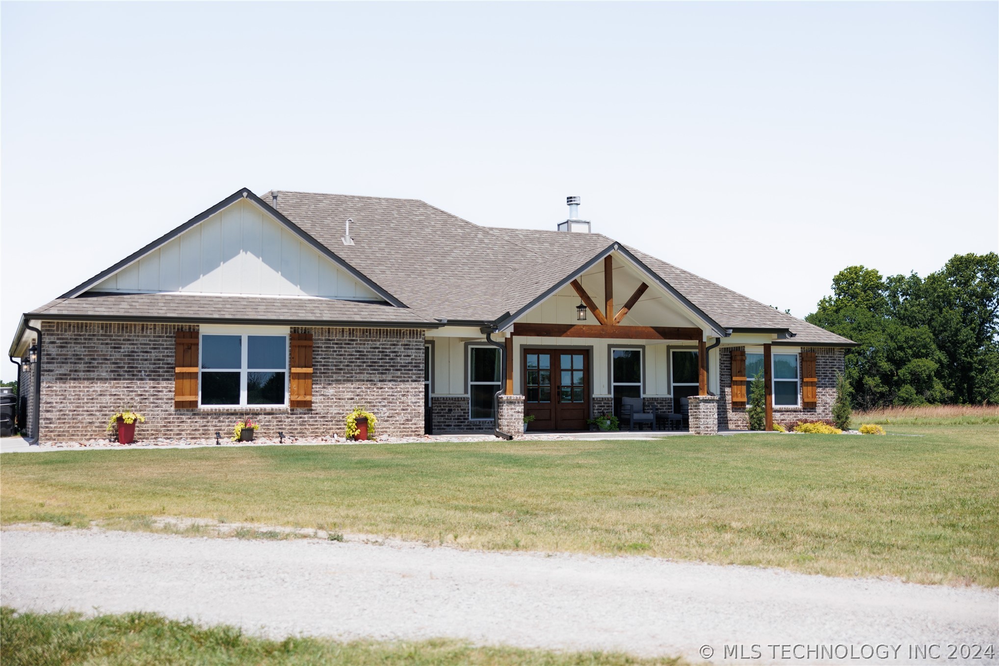Photo 4 of 25 of 11890 S 4050 Road house