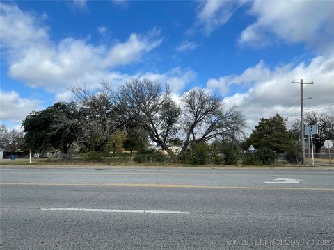 633 W 13th Street Atoka OK 74525