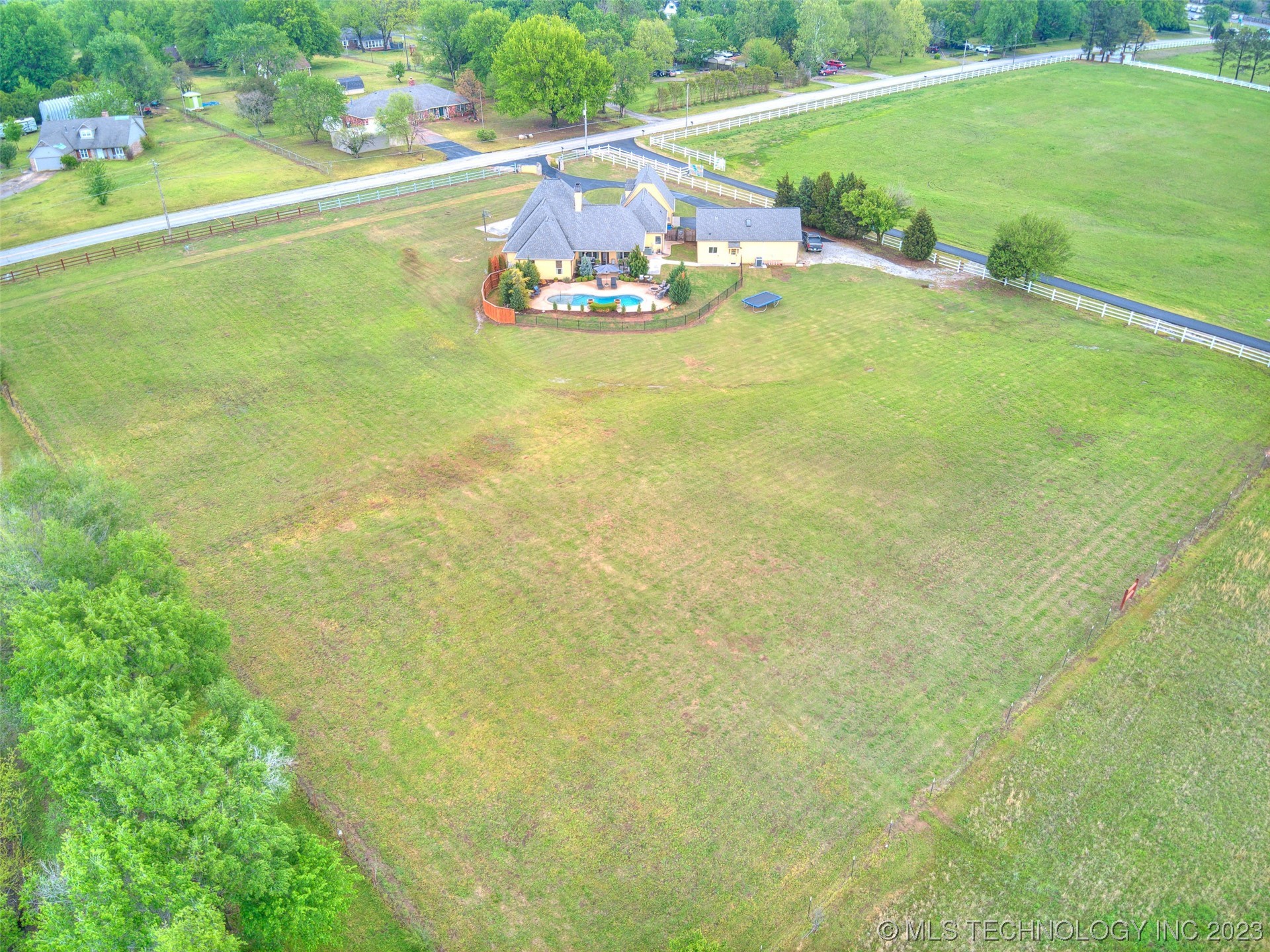 Photo 50 of 50 of 9854 N 145th East Avenue house