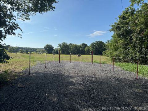 Photo of Hwy 62, Tahlequah, OK 74464 (MLS # 2609411)