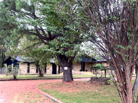 Photo of 563 W Chambers Road, McAlester, OK 74501 (MLS # 2638197)