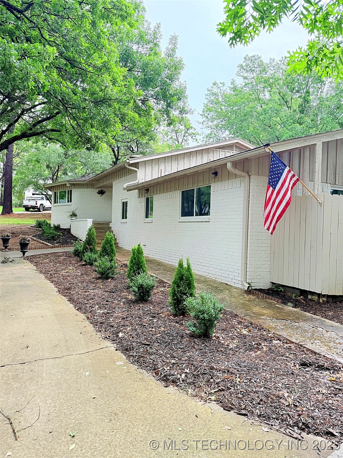 2232 Gershwin Drive