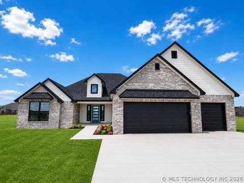 Photo of 5513 E 140th Street N, Collinsville, OK 74021 (MLS # 2630341)