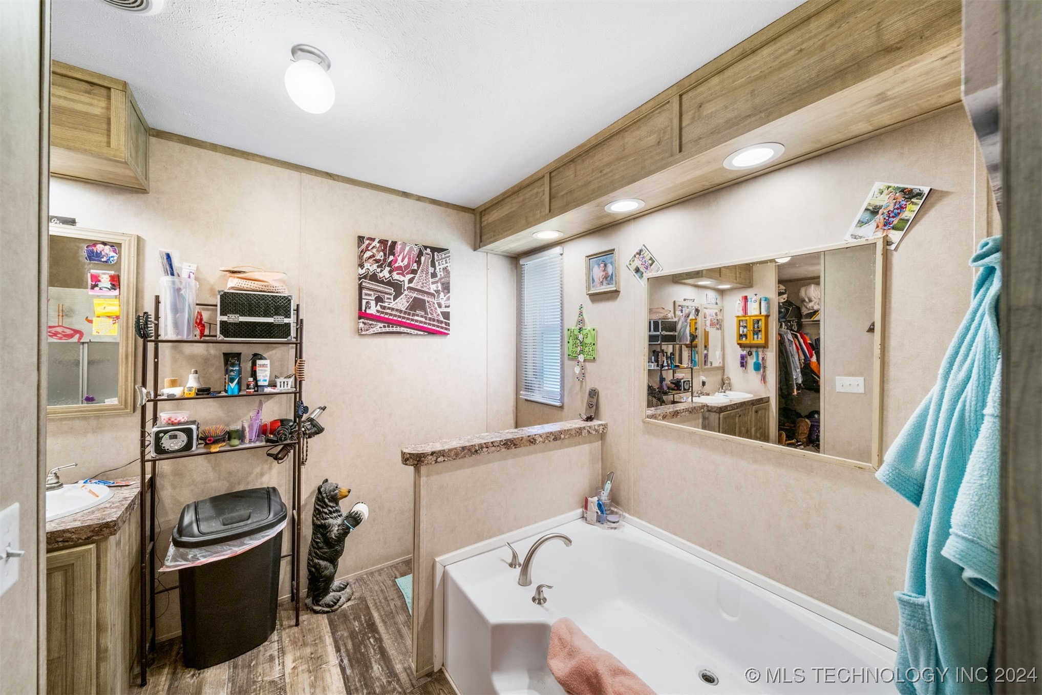 Photo 18 of 30 of 14917 E 123rd Street mobile home