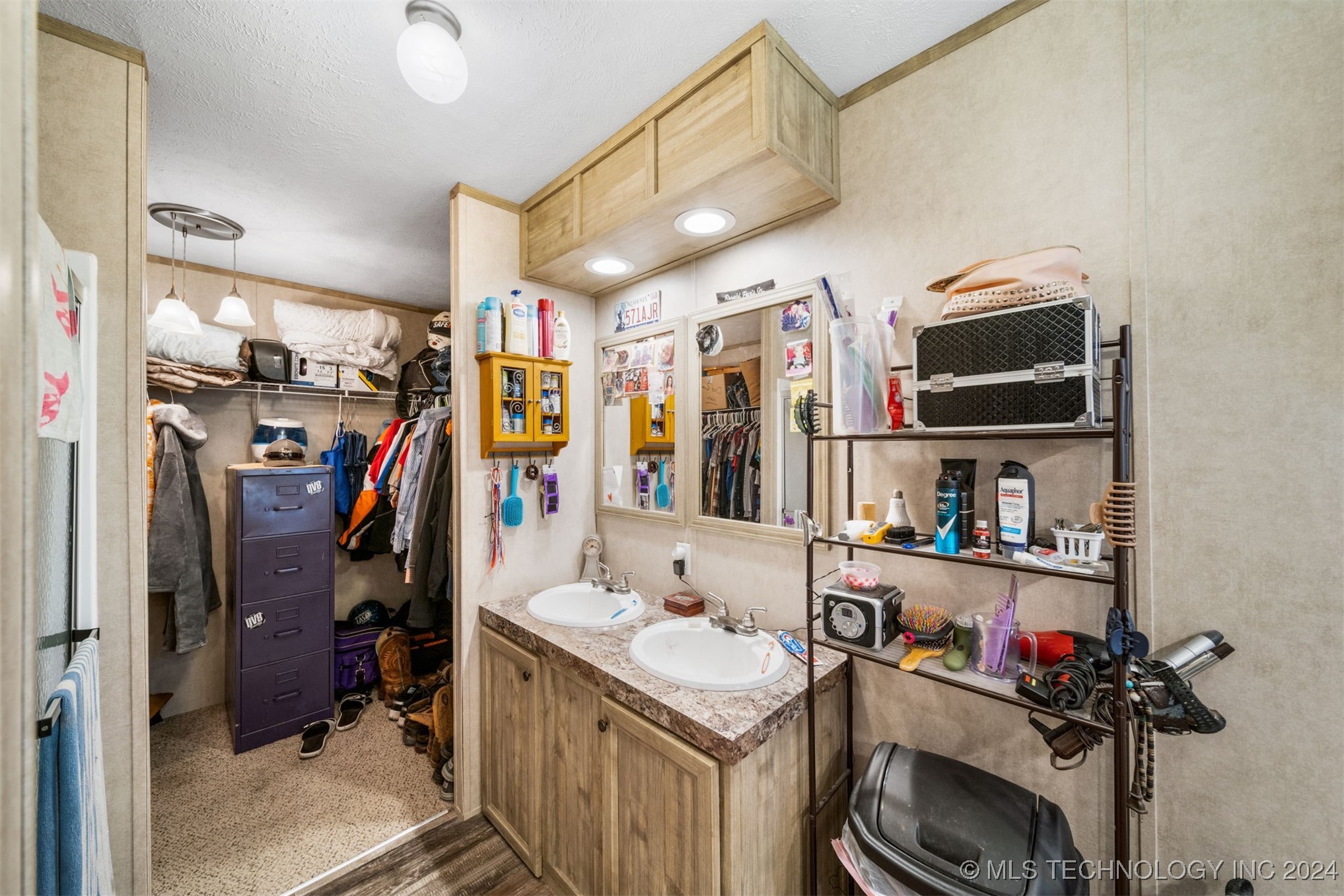Photo 19 of 30 of 14917 E 123rd Street mobile home