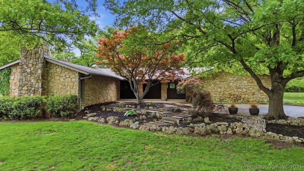 2499 E 49TH ST, TULSA, OK 74105 - Image d40fdccbfa9952bd4ef89c6b36096a1b/976988283