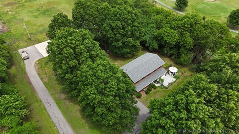 Photo of 2210 W Golf Course Road, Tahlequah, OK 74464 (MLS # 2609750)