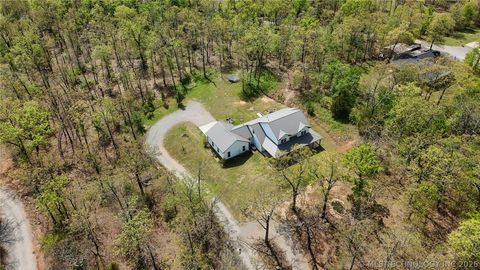 Photo of 17773 W Stone Chapel Road, Tahlequah, OK 74464 (MLS # 2612369)