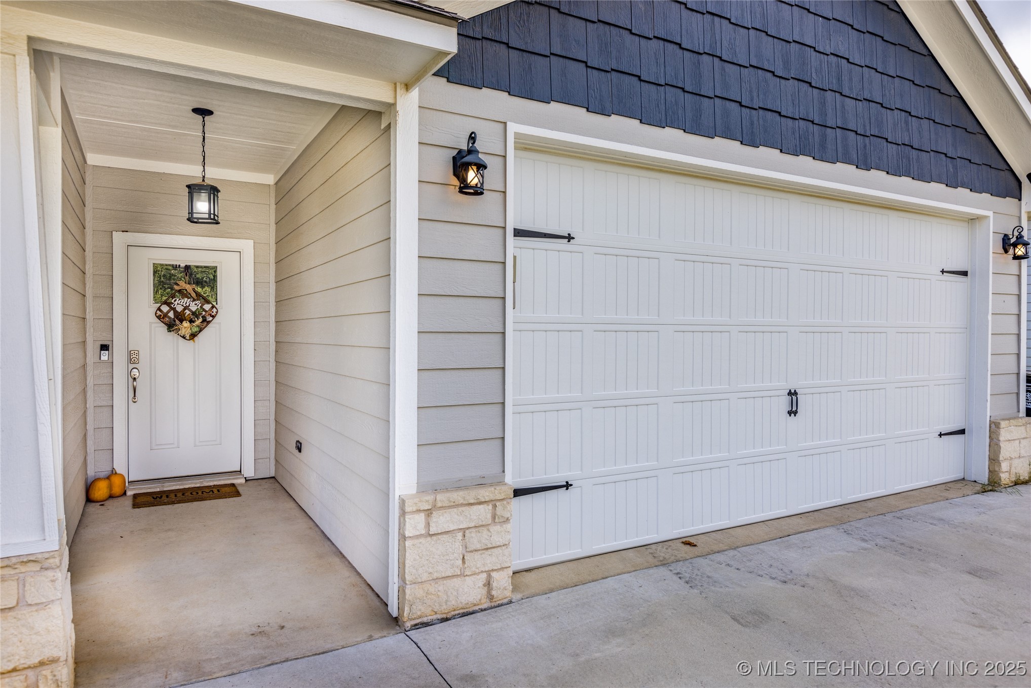 5456 Roadrunner Drive
